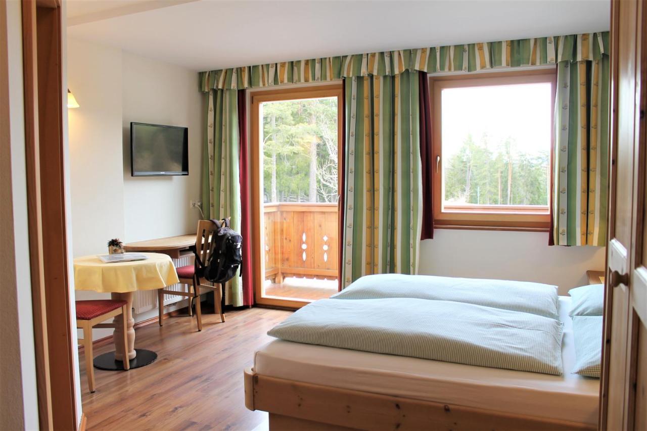 Hotel Landgasthof Laerchenwald Collepietra  Zewnętrze zdjęcie