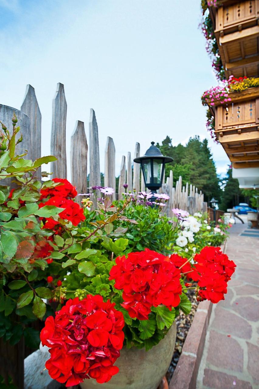Hotel Landgasthof Laerchenwald Collepietra  Zewnętrze zdjęcie